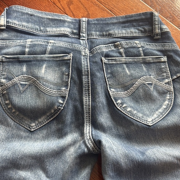 Rue21 Women's Blue Denim Shorts - Picture 6 of 6